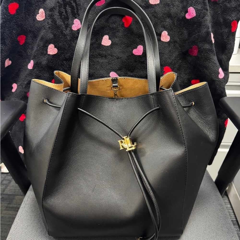 LAUREN RALPH LAUREN BLACK LEATHER ANDIE LARGE DRAWSTRING TOTE